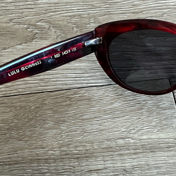 Lulu Guinness Sunglasses - Picture 4 of 5